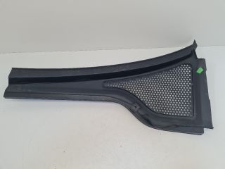 bontott VW GOLF VII Jobb Levélrács Záróvég