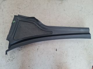 bontott VW GOLF VII Jobb Levélrács Záróvég