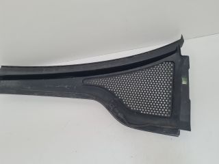 bontott VW GOLF VII Jobb Levélrács Záróvég