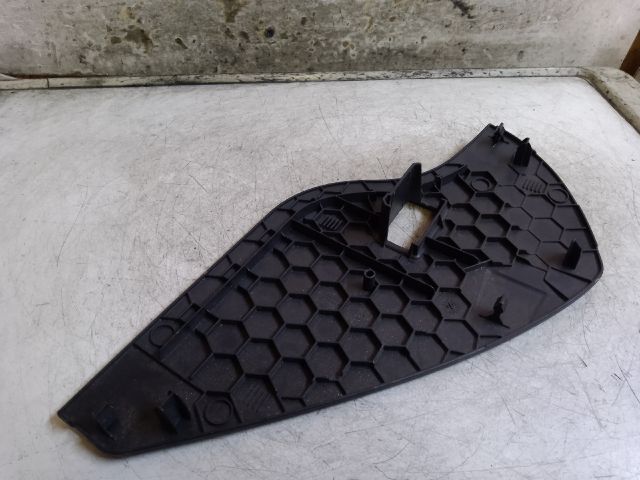 bontott VW GOLF VII Jobb Műszerfal Oldalkárpit