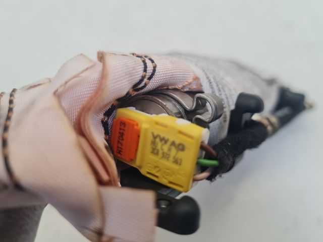 bontott VW GOLF VII Jobb Oldallégzsák