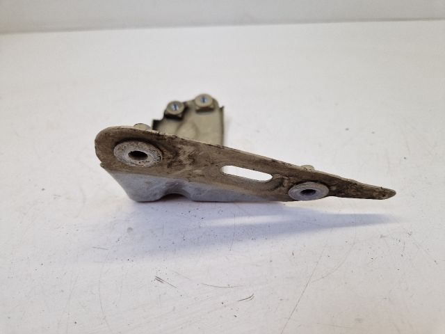 bontott VW GOLF VII Jobb Sárvédő Oldaltartó