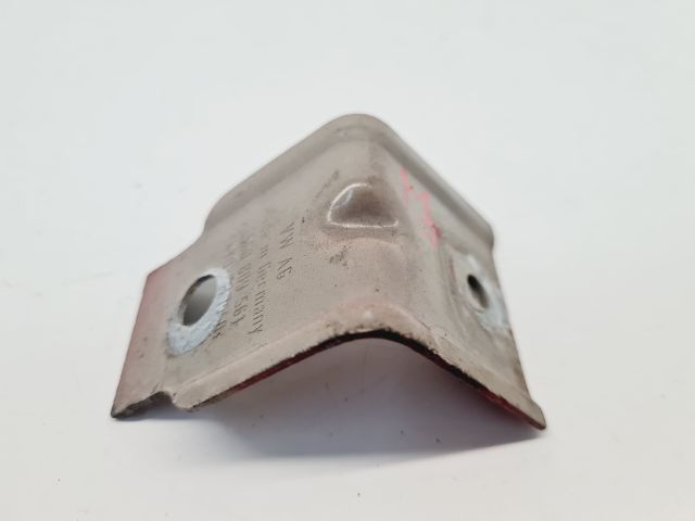 bontott VW GOLF VII Jobb Sárvédő Oldaltartó