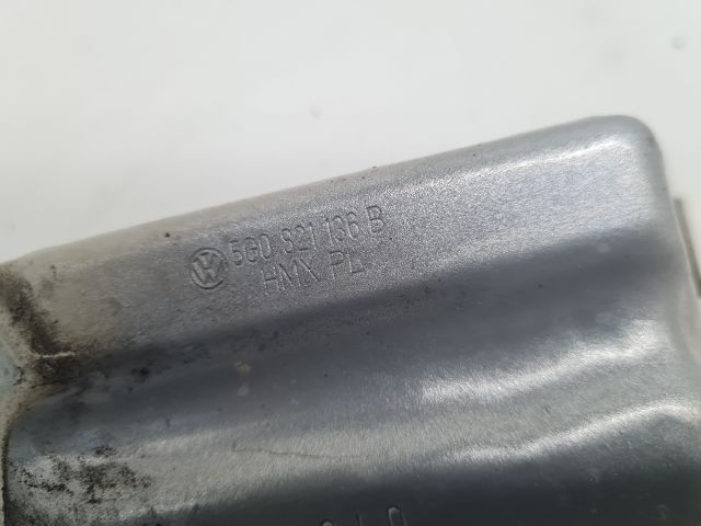 bontott VW GOLF VII Jobb Sárvédő Oldaltartó