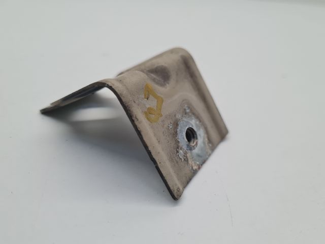 bontott VW GOLF VII Jobb Sárvédő Oldaltartó