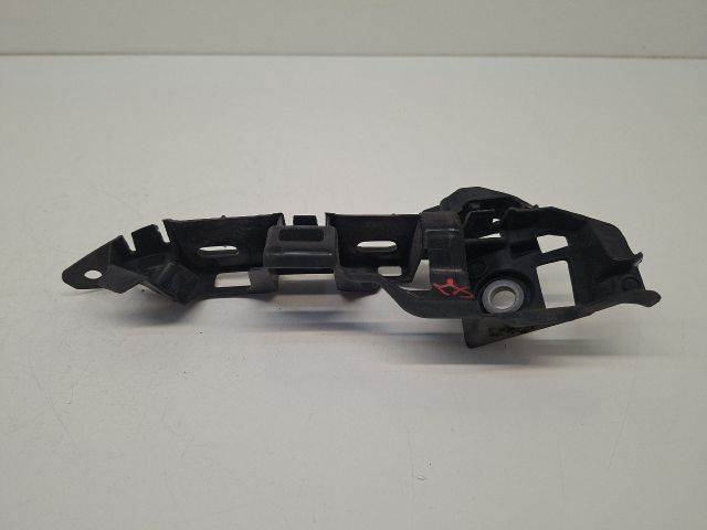 bontott VW GOLF VII Jobb Sárvédő Oldaltartó