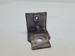 bontott VW GOLF VII Jobb Sárvédő Oldaltartó