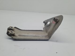 bontott VW GOLF VII Jobb Sárvédő Oldaltartó