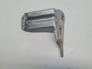 bontott VW GOLF VII Jobb Sárvédő Oldaltartó