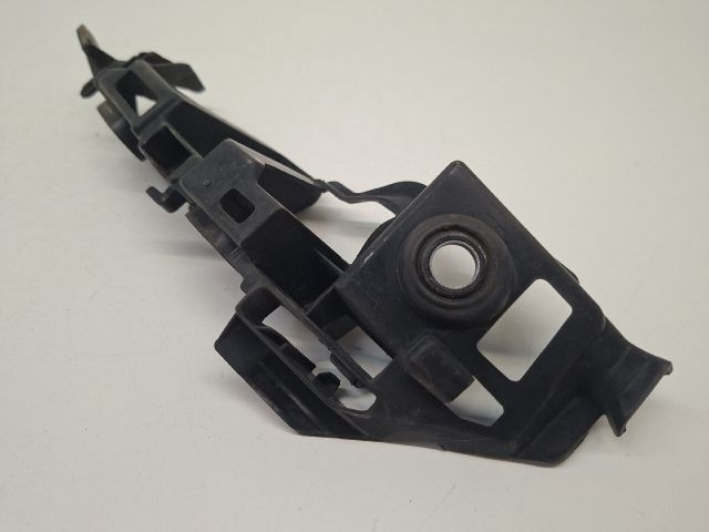 bontott VW GOLF VII Jobb Sárvédő Oldaltartó