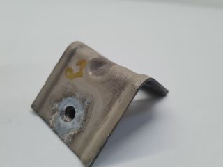 bontott VW GOLF VII Jobb Sárvédő Oldaltartó