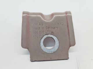 bontott VW GOLF VII Jobb Sárvédő Oldaltartó