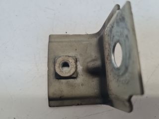 bontott VW GOLF VII Jobb Sárvédő Oldaltartó