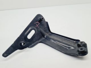 bontott VW GOLF VII Jobb Sárvédő Oldaltartó