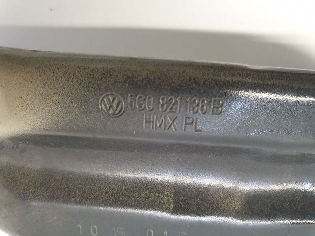 bontott VW GOLF VII Jobb Sárvédő Oldaltartó