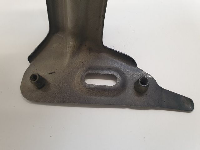 bontott VW GOLF VII Jobb Sárvédő Oldaltartó