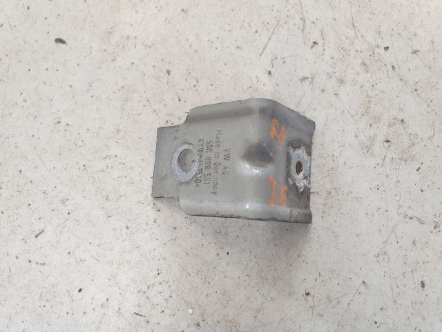 bontott VW GOLF VII Jobb Sárvédő Oldaltartó