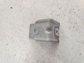 bontott VW GOLF VII Jobb Sárvédő Oldaltartó