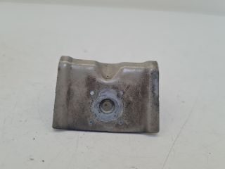 bontott VW GOLF VII Jobb Sárvédő Oldaltartó