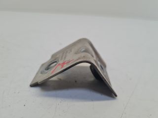 bontott VW GOLF VII Jobb Sárvédő Oldaltartó