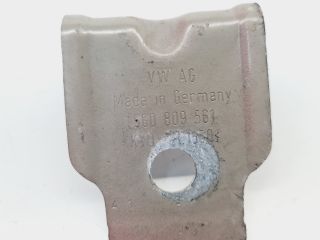 bontott VW GOLF VII Jobb Sárvédő Oldaltartó