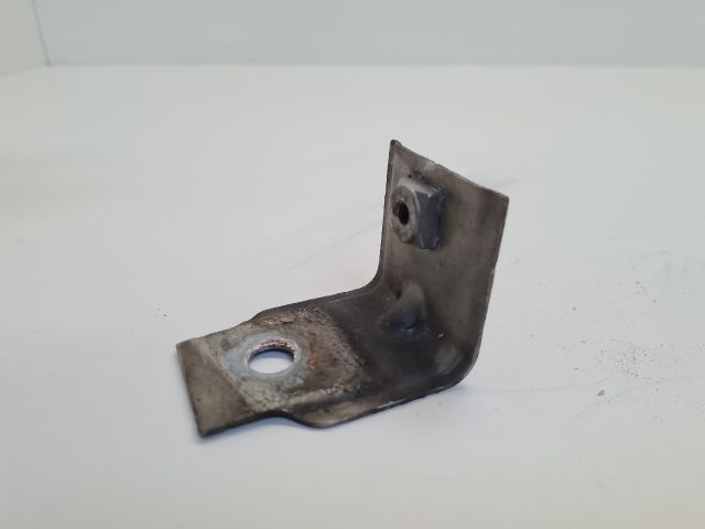 bontott VW GOLF VII Jobb Sárvédő Oldaltartó