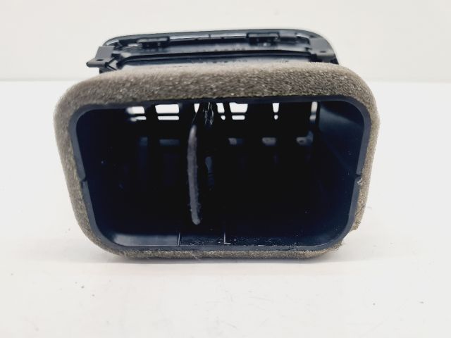 bontott VW GOLF VII Jobb Szellőző