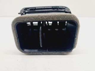 bontott VW GOLF VII Jobb Szellőző