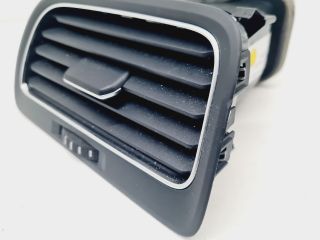 bontott VW GOLF VII Jobb Szellőző
