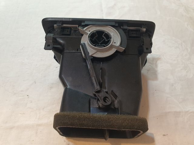 bontott VW GOLF VII Jobb Szellőző