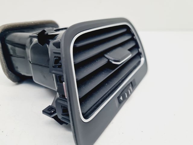 bontott VW GOLF VII Jobb Szellőző