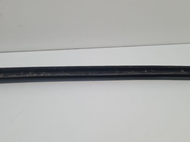 bontott VW GOLF VII Jobb Szélvédő Alatti Vízelvezető Műanyag