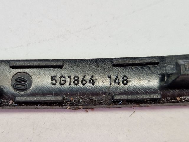 bontott VW GOLF VII Kábelcsatorna Fedél