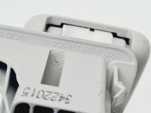 bontott VW GOLF VII Kapaszkodó (Pozíciófüggetlen)