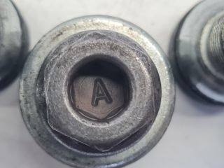 bontott VW GOLF VII Kerékőr Szett