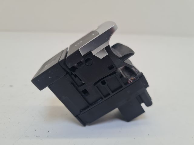 bontott VW GOLF VII Kézifék Kapcsoló