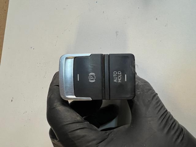 bontott VW GOLF VII Kézifék Kapcsoló