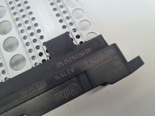 bontott VW GOLF VII Kiegészítő Fűtéscső