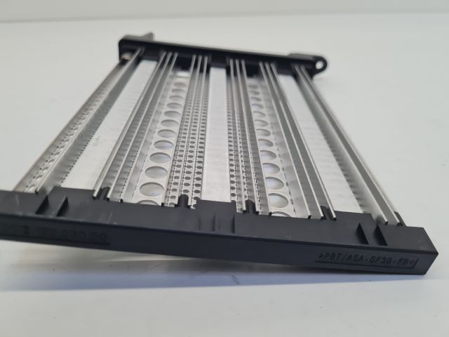 bontott VW GOLF VII Kiegészítő Fűtéscső