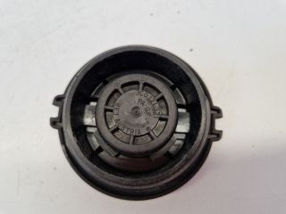 bontott VW GOLF VII Kiegyenlítőtartály Sapka