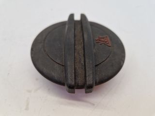 bontott VW GOLF VII Kiegyenlítőtartály Sapka