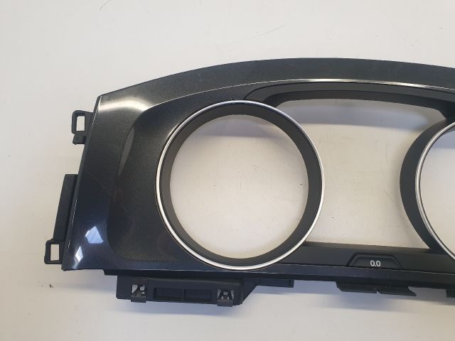 bontott VW GOLF VII Kilométeróra Keret