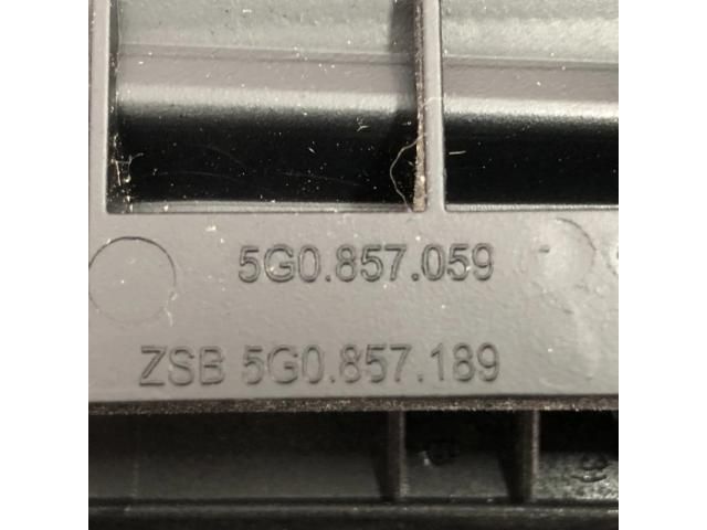 bontott VW GOLF VII Kilométeróra Keret