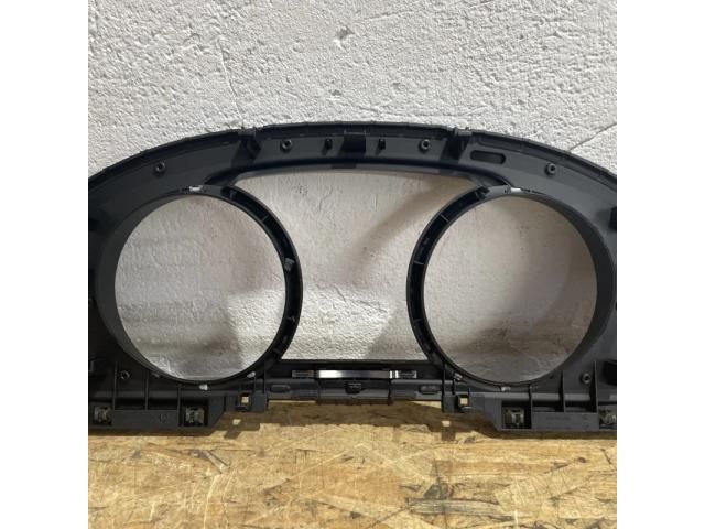 bontott VW GOLF VII Kilométeróra Keret