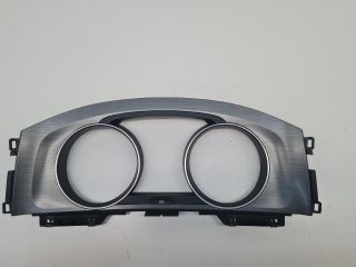 bontott VW GOLF VII Kilométeróra Keret