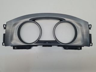 bontott VW GOLF VII Kilométeróra Keret