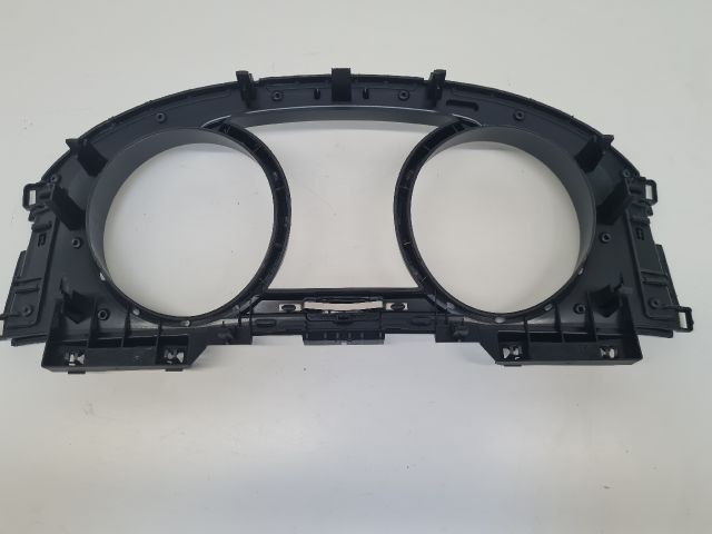 bontott VW GOLF VII Kilométeróra Keret