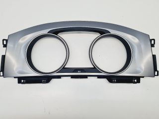 bontott VW GOLF VII Kilométeróra Keret