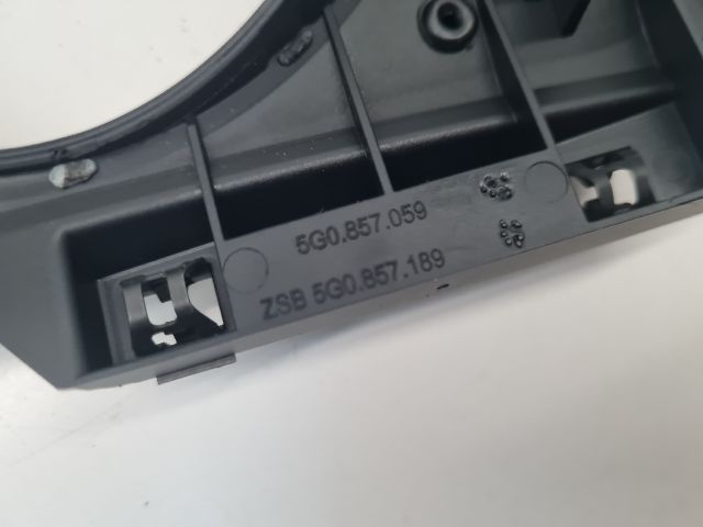 bontott VW GOLF VII Kilométeróra Keret