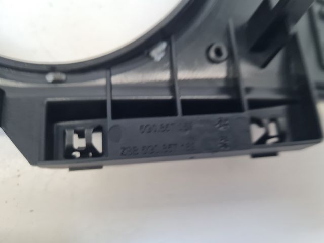 bontott VW GOLF VII Kilométeróra Keret